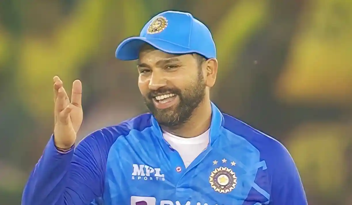 Watch When Rohit Sharma Gifted A Rose Hilariously Proposed A Fan