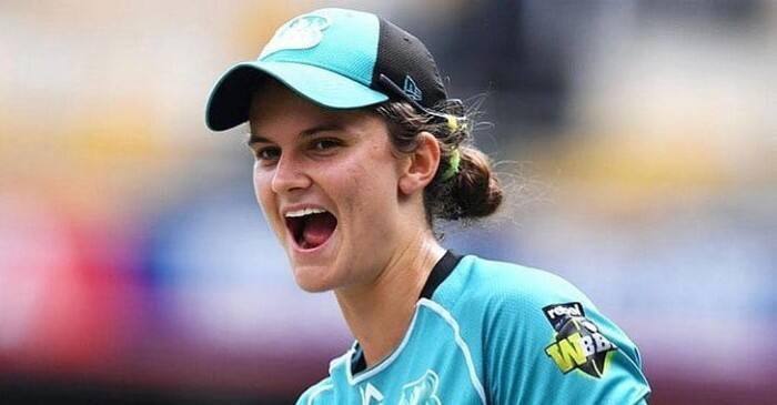 Laura Wolvaardt puts pen to paper for a contract extension with Adelaide Strikers