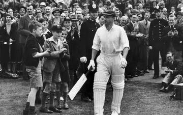 #OTD in 1948: Sir Don Bradman was dismissed for a  duck in his final Test outing