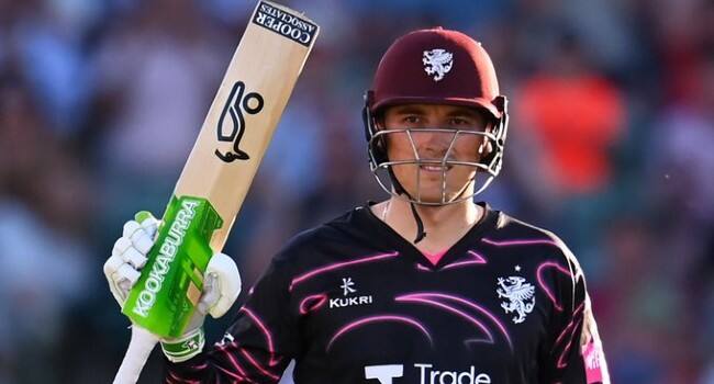 Tom Banton signs new deal with Somerset