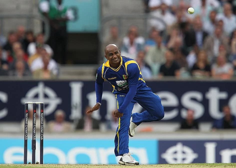 Jayasuriya turns back the clock with record spell of 4/3 against England Legends
