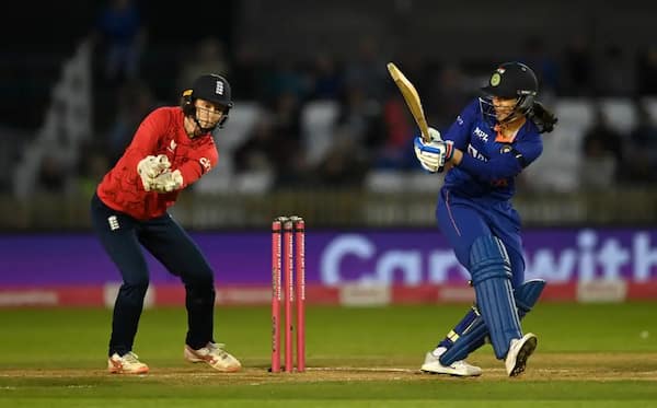 EN-W v IN-W,  2nd T20I Review: Audacious Mandhana spearheads India to an 8-wicket over England

