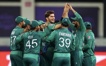 Pakistan announce squad for England series