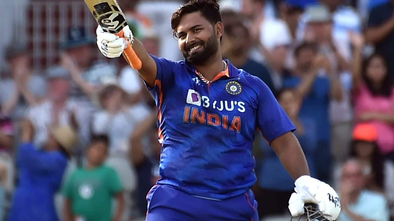 Adam Gilchrist wants India to make Rishabh Pant a regular in their T20I team