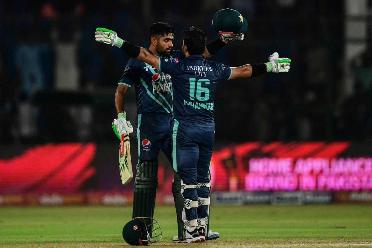 Moeen Ali dismisses the fuss about the T20I strike rates of Babar and Rizwan