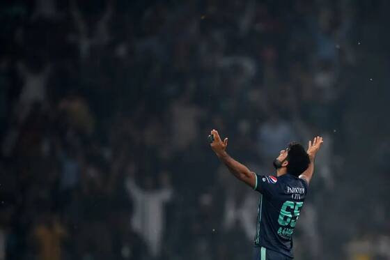 PAK vs ENG 5th T20I Review: Debutant Aamer Jamal's final over heroics helps Pakistan seal a final-over thriller
