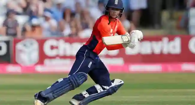 Danni Wyatt, Azeem Rafiq and others reprimanded by ECB 