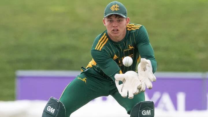 Dane Schadendorf extends deal with Nottinghamshire for two years