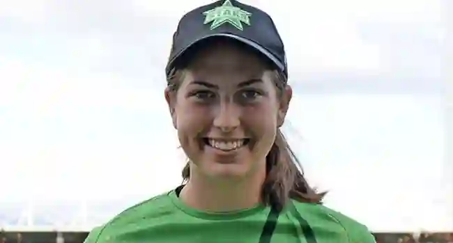 Tess Flintoff registers fastest WBBL fifty 