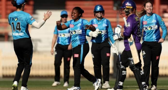 Tahlia McGrath show steals the win for Strikers