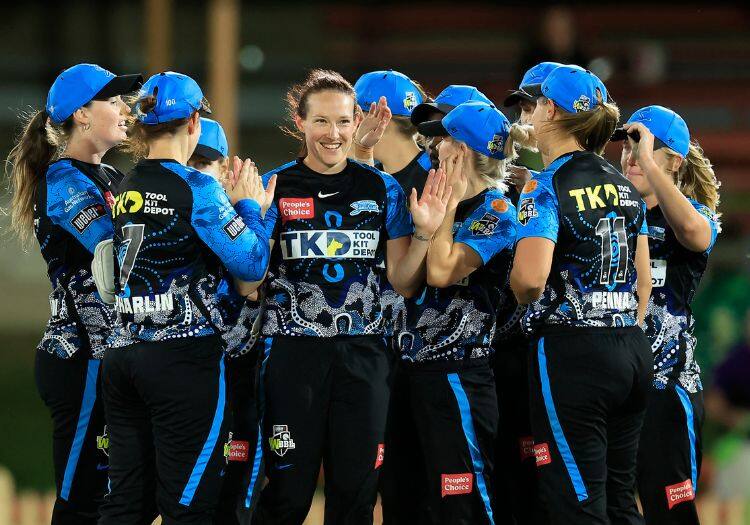 WBBL: History created! Megan Schutt becomes first bowler to claim a six-wicket haul