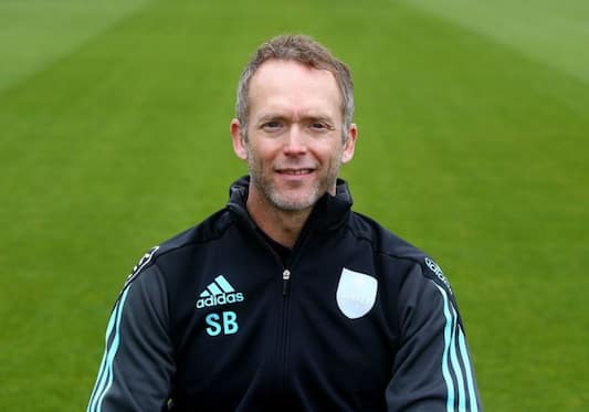 Warwickshire rope in Stuart Barnes as the bowling coach