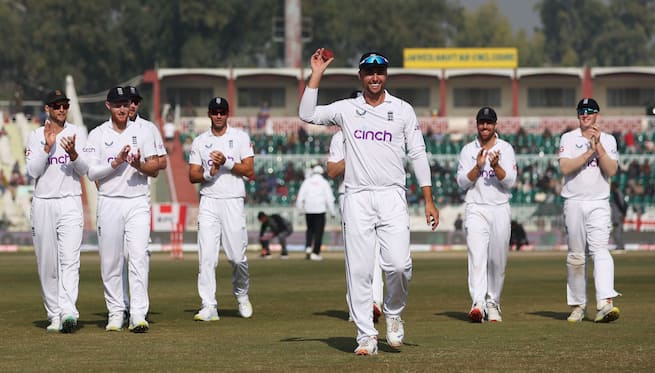 Will Jacks stuns Pakistan with his maiden 5-wicket haul