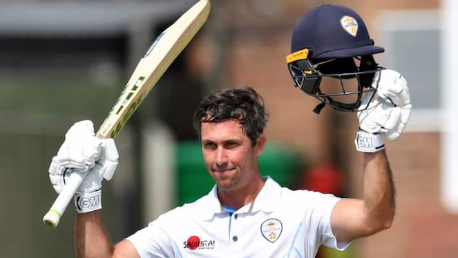 County legend extends stay at Derbyshire until 2024