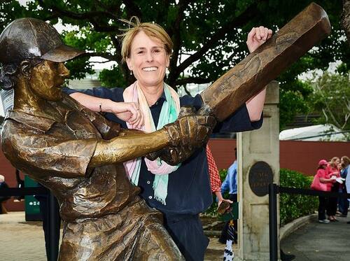 CA honours Australian legend with a sculpture at SCG