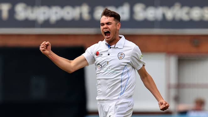 Young gun signs two-year deal with Derbyshire