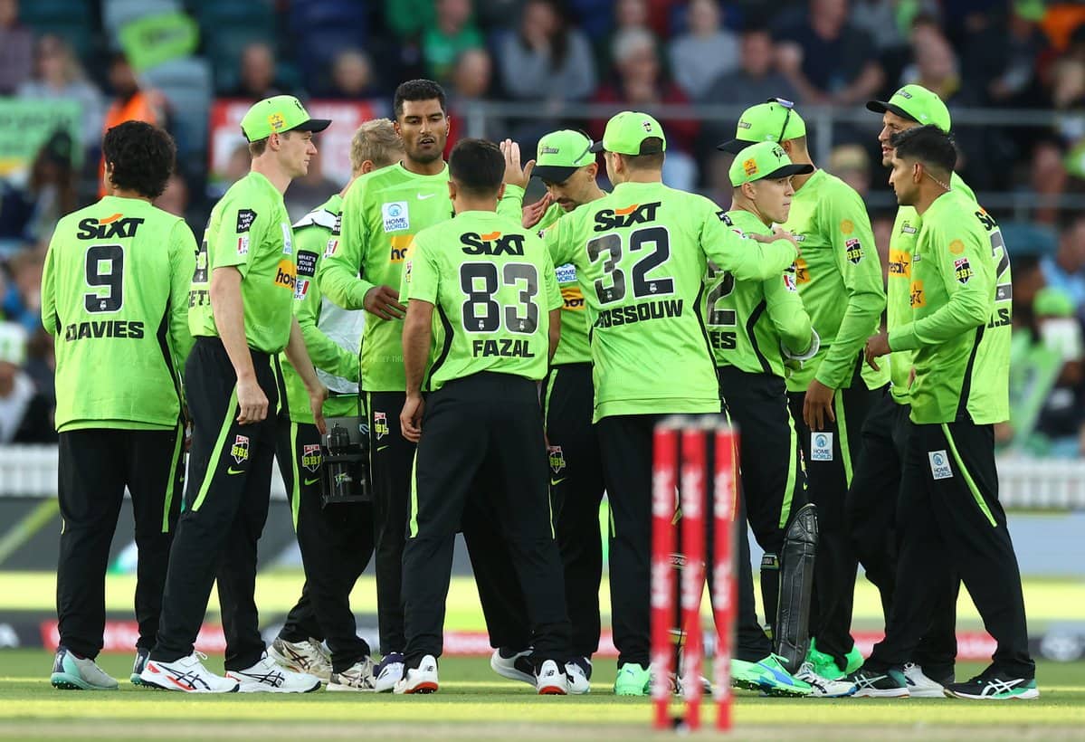 Sydney Thunder record their biggest margin of defeat in BBL history