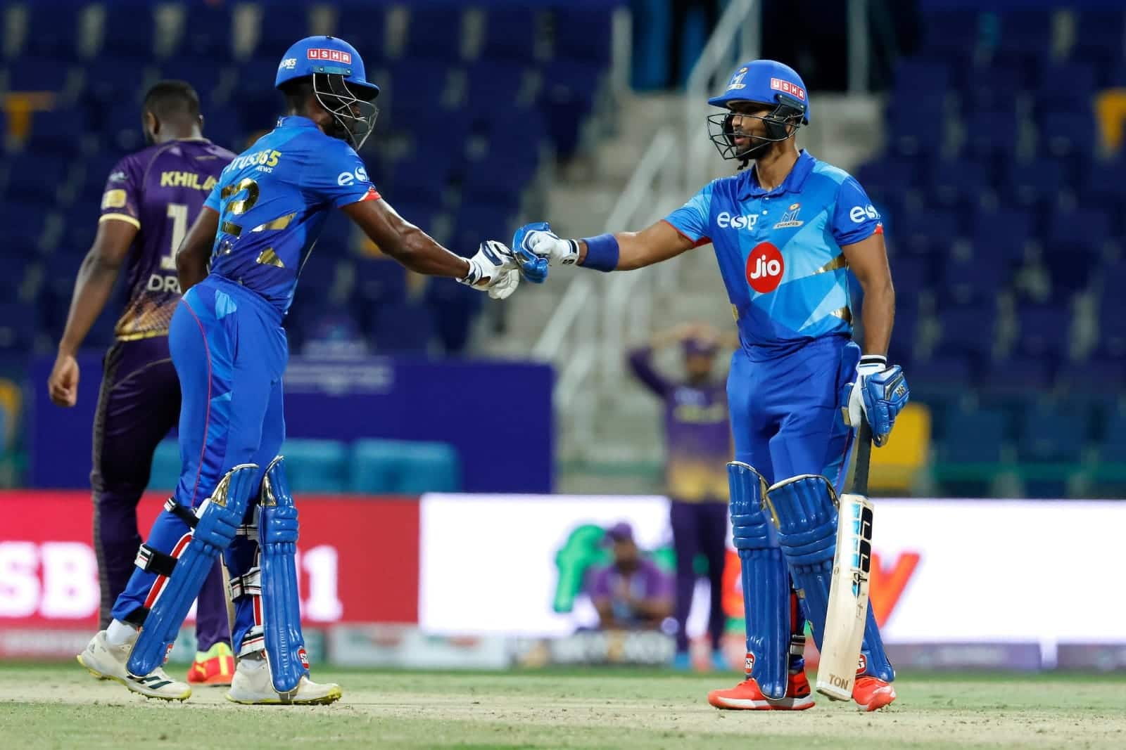 Clinical MI Emirates cruise past Abu Dhabi Knight Riders in a thriller