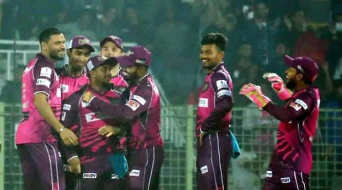 Towhid, Zakir shines with the bat as Sylhet Strikers crush Khulna Tigers