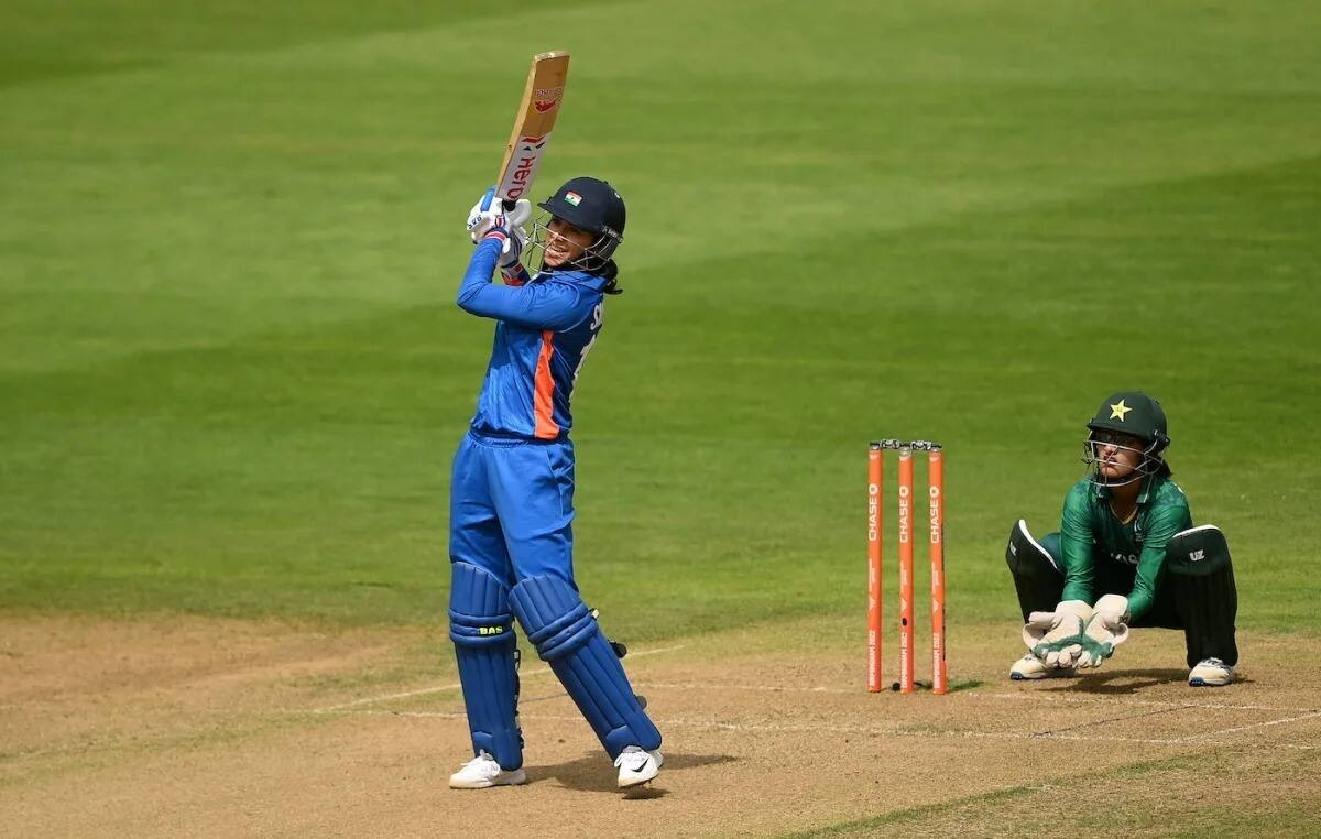 Smriti Mandhana ruled out of India's T20 World Cup opener vs Pakistan due to finger injury