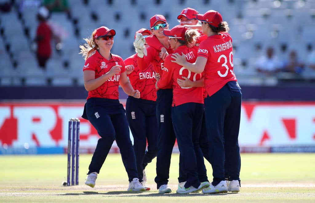 Sciver-Brunts steamroll Pakistan as England make it four out of four 