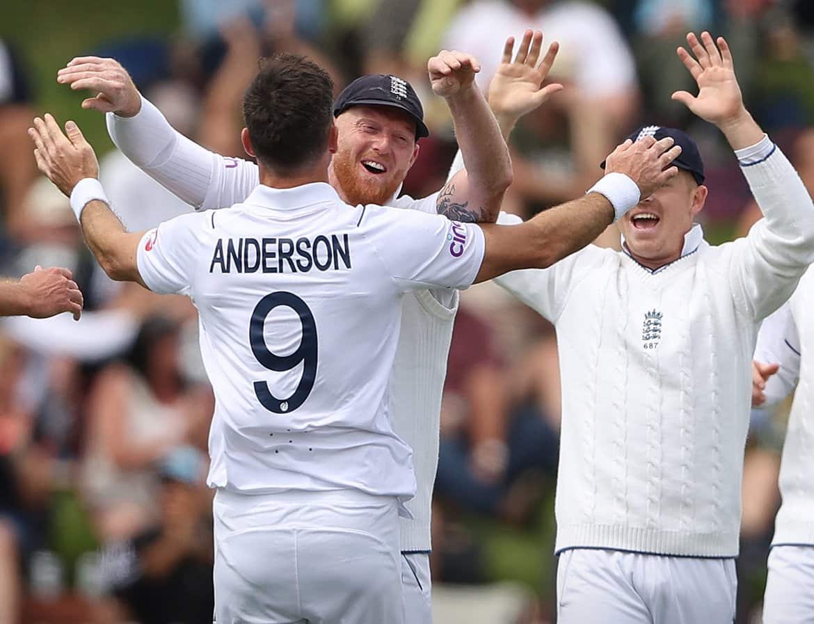 NZ vs ENG Day 2: Anderson And Leach Put New Zealand On The Defensive