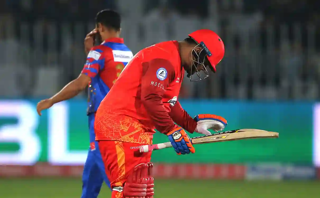 PSL 2023: Azam Khan’s 72* Powers Islamabad To a Run-Chase Stunner