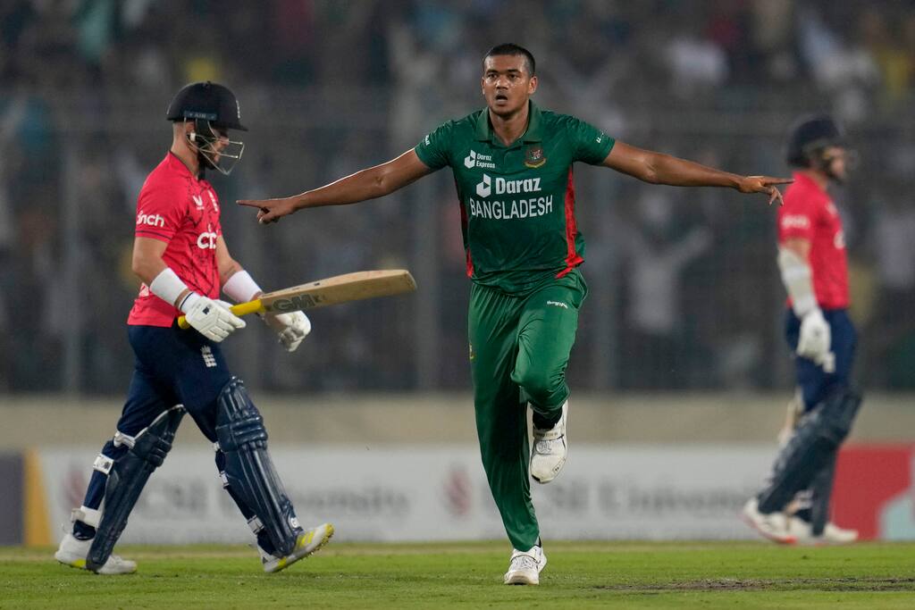 England Coach 'Disappointed' with Dismal Performance Against Bangladesh