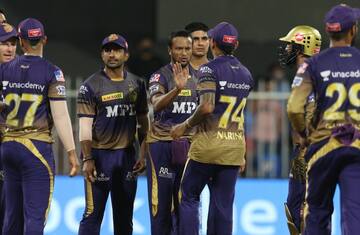 KKR Legend Attains Phenomenal Feat for his Nation