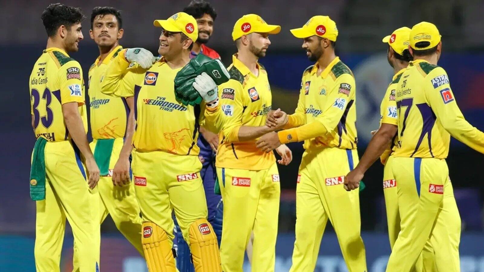 Netizens Go Wild As CSK Superstar Updates on His Arrival For IPL 2023