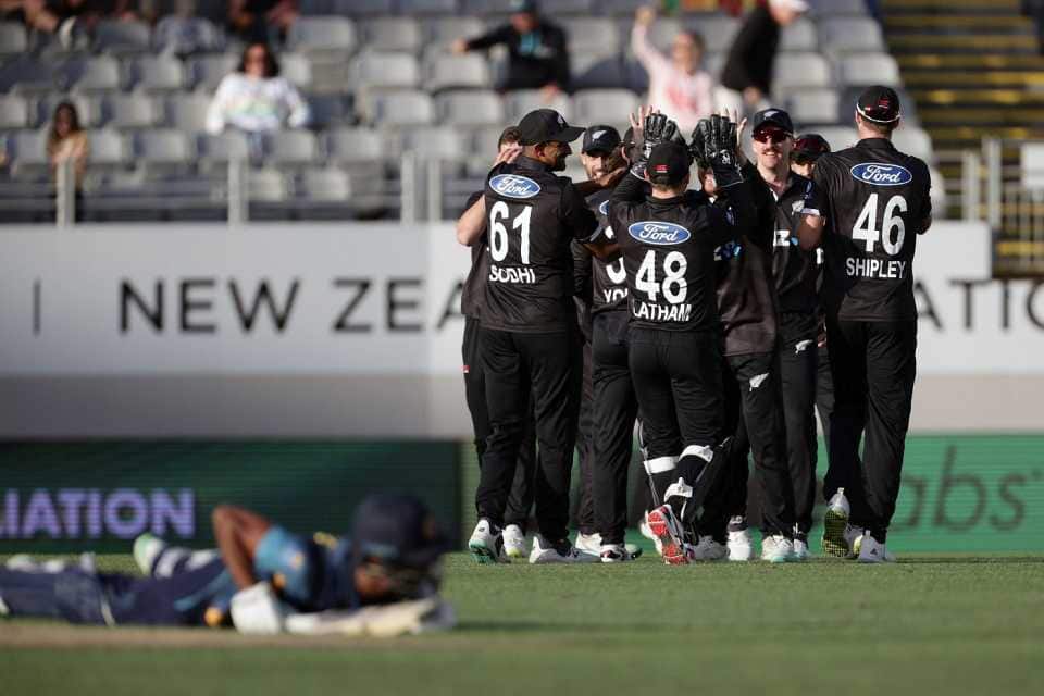 Henry Shipley Takes 5-fer As New Zealand Crush Woeful Sri Lanka in First ODI