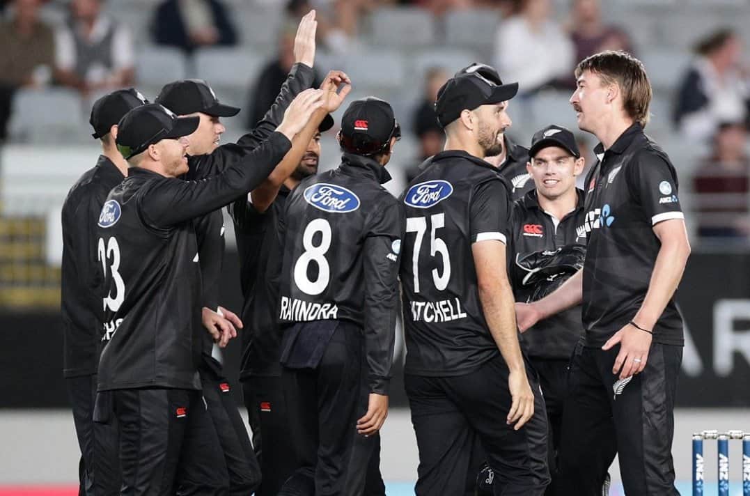 Bizarre Incident in New Zealand And Sri Lanka Match As Bails Fail to Lit Up