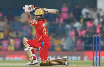 AB de Villiers Hails Shikhar Dhawan's 'Refreshing' Batting Performance vs RR