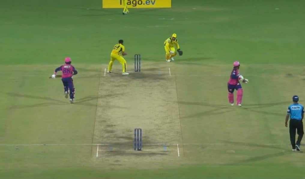 [Watch] MS Does a Dhoni From Behind the Stumps; Runs Batter's in His Vintage Style