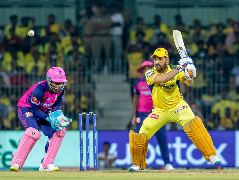CSK In Trouble? Thala Fails To Finish It Off Style!