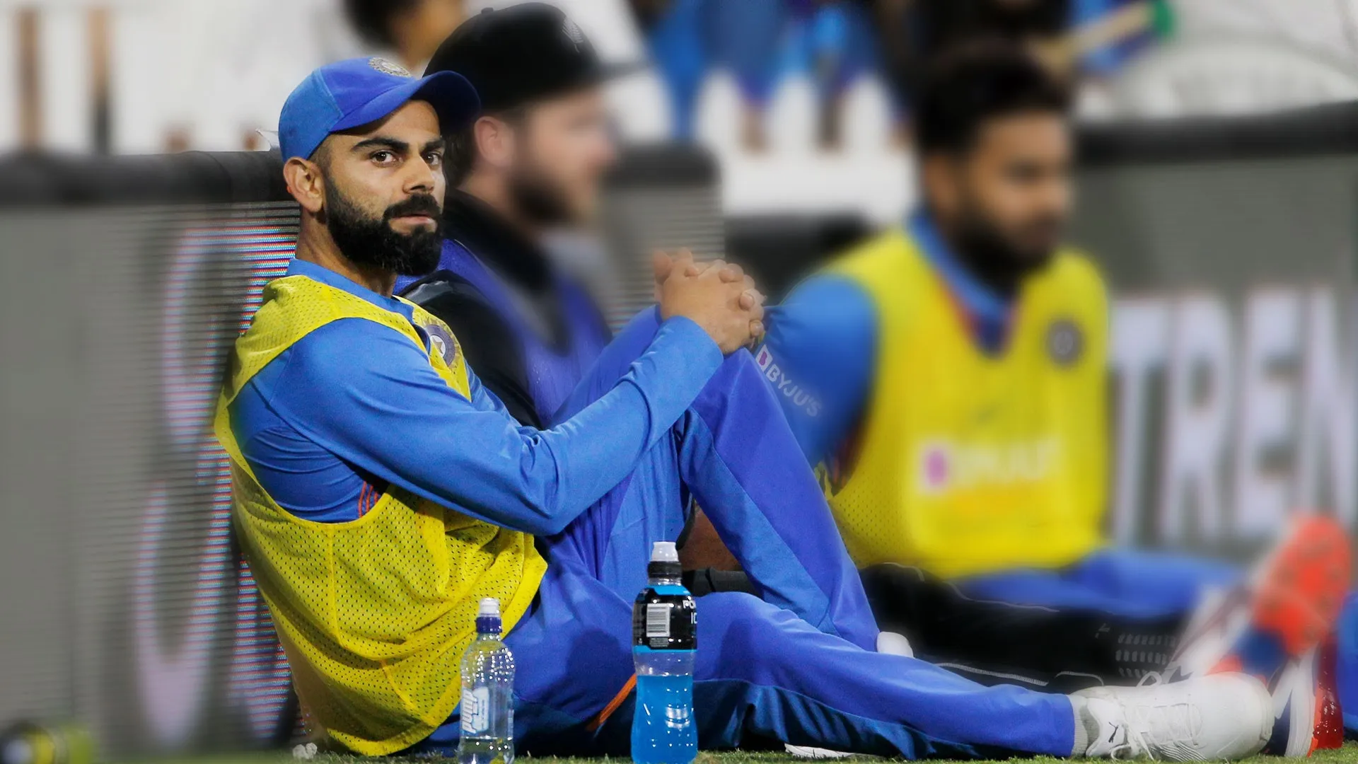Virat Kohli water price is 4,000 Rs [Twitter]
