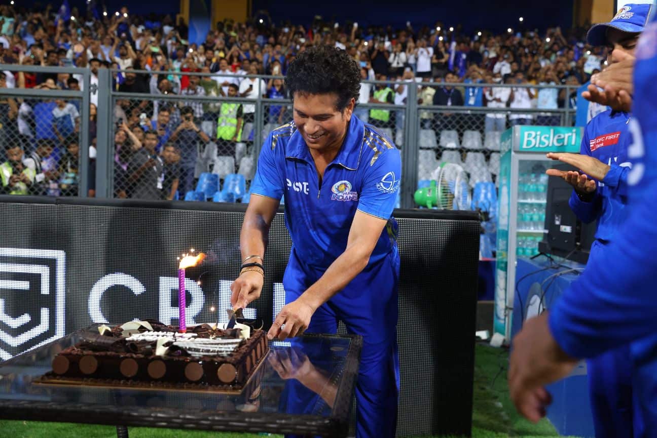 [Watch] Sachin Tendulkar Cuts Birthday Cake During MI vs PBKS Game