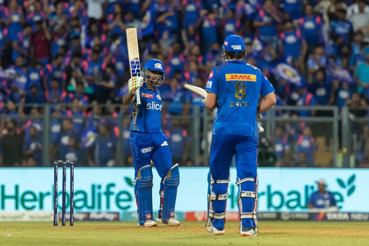 IPL 2023, Match 35 | GT vs MI | Fantasy Prediction Today - Fantasy Tips, Playing XIs, Player Stats and Pitch Report