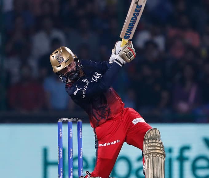 'That Was Clearly..', Tom Moody Slams Dinesh Karthik Following His Lucky Escape vs DC