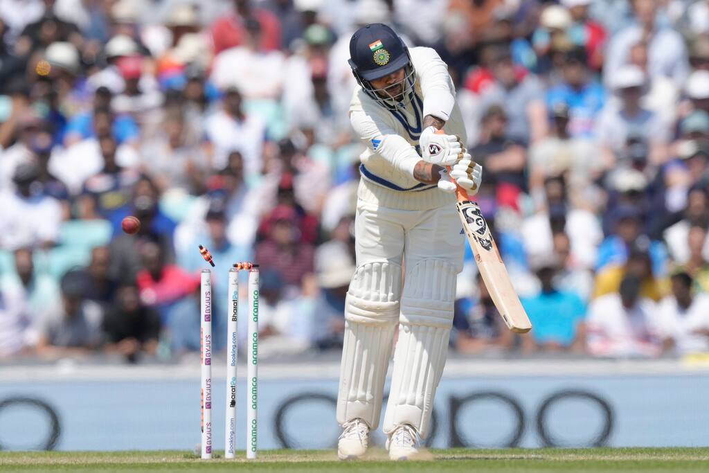 India Knocked Over For 296; Australia Take A Lead of 173 runs