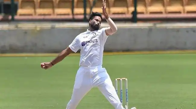 WI vs IND | Top 3 Reasons Why Mukesh Kumar Should Make Test Debut Against West Indies