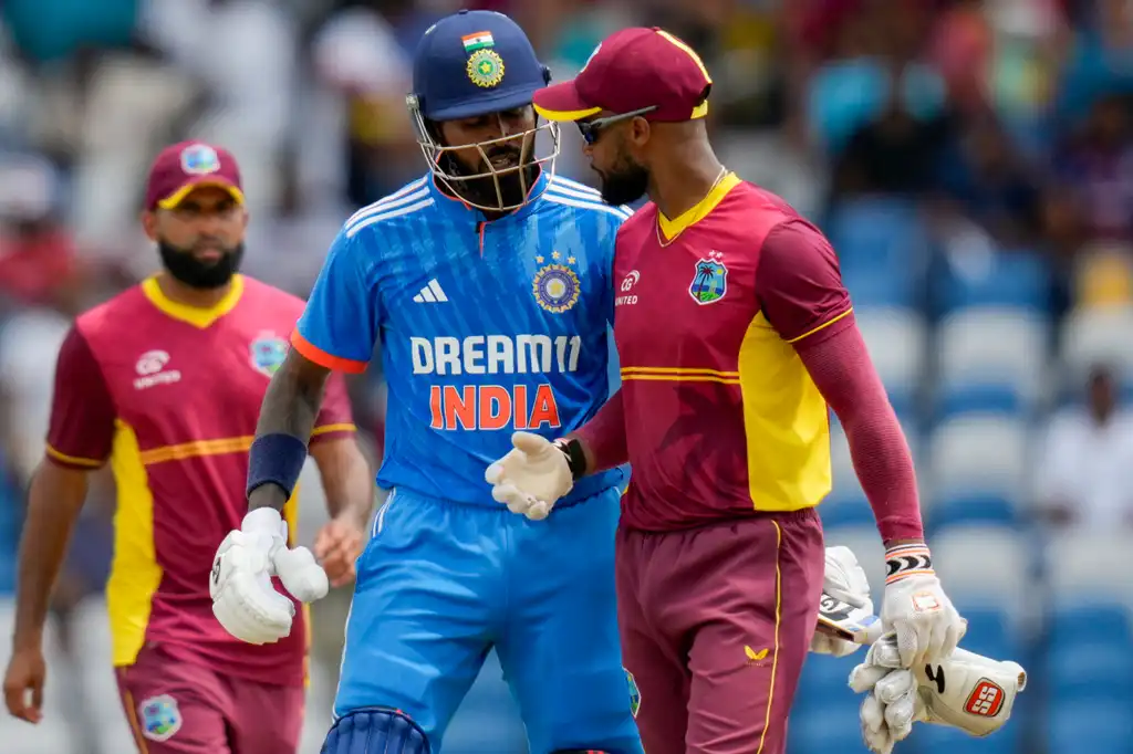 WI vs IND 2nd T20I Toss Update | Ravi Bishnoi Replaces Kuldeep Yadav as India Opt To Bat