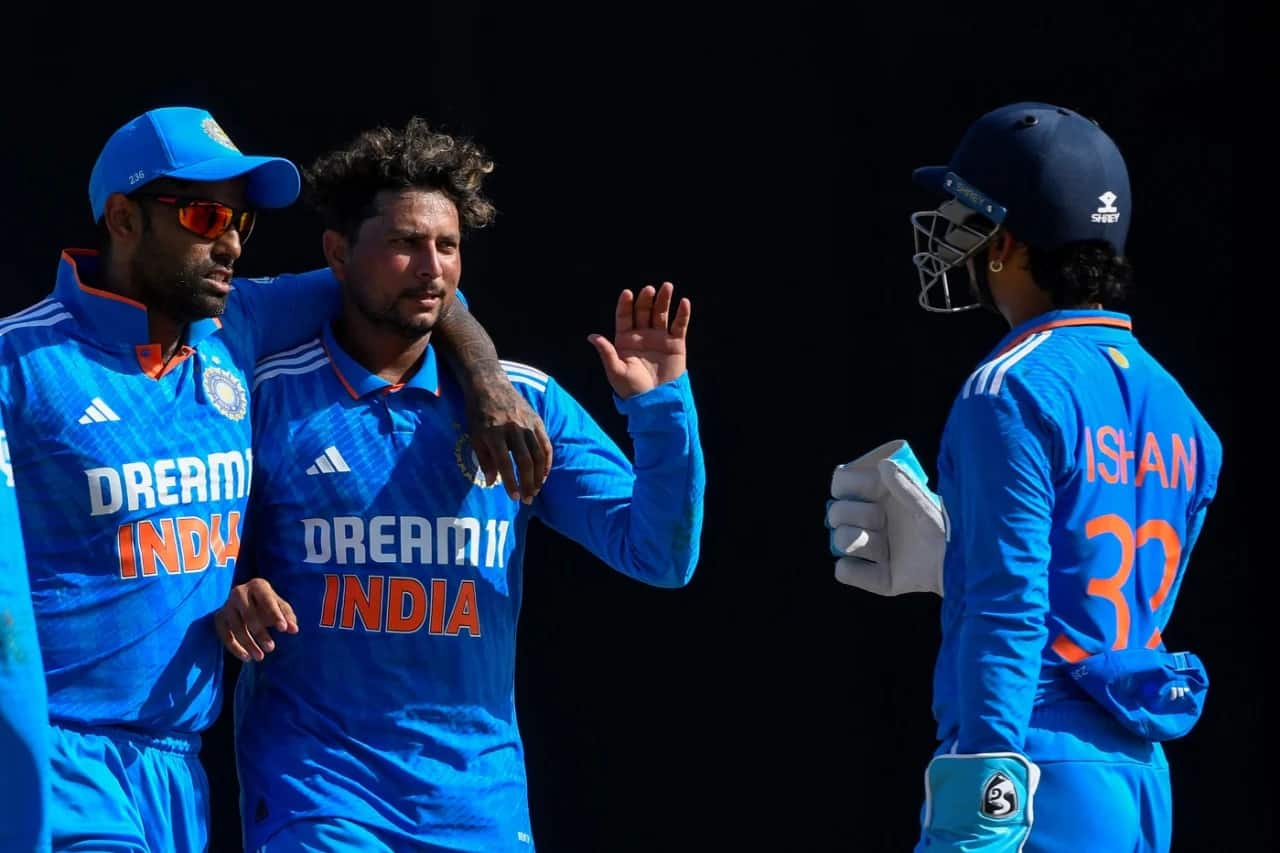 Kuldeep Yadav Becomes First Indian Bowler To Reach 'This' Record; Outfoxes Pooran-King In Single Over