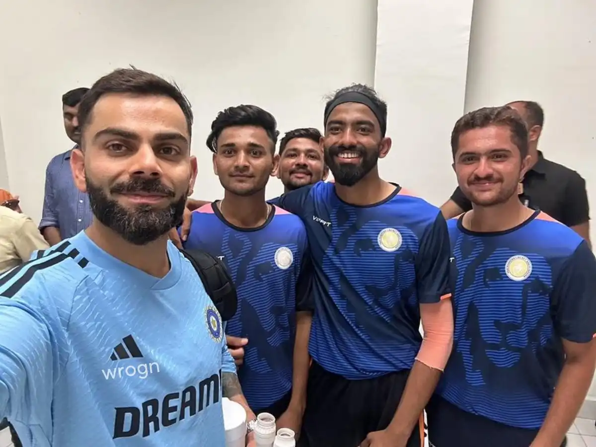 Rohit Sharma And Virat Kohli Click Pictures With Saurashtra Players After Rajkot ODI