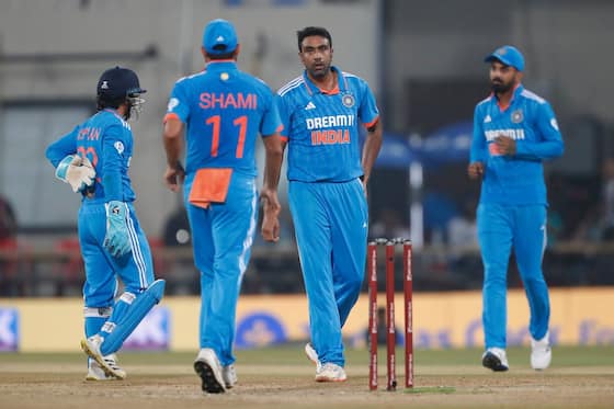 R Ashwin Contacts Former India Star Amid Twitter Criticism Over Bowling Action