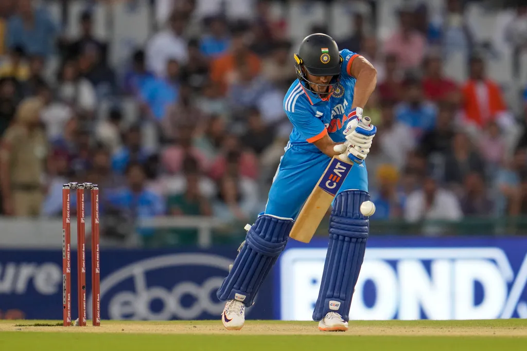 Updates: Kohli Misses Practice Session, India Still Sweating on Gill