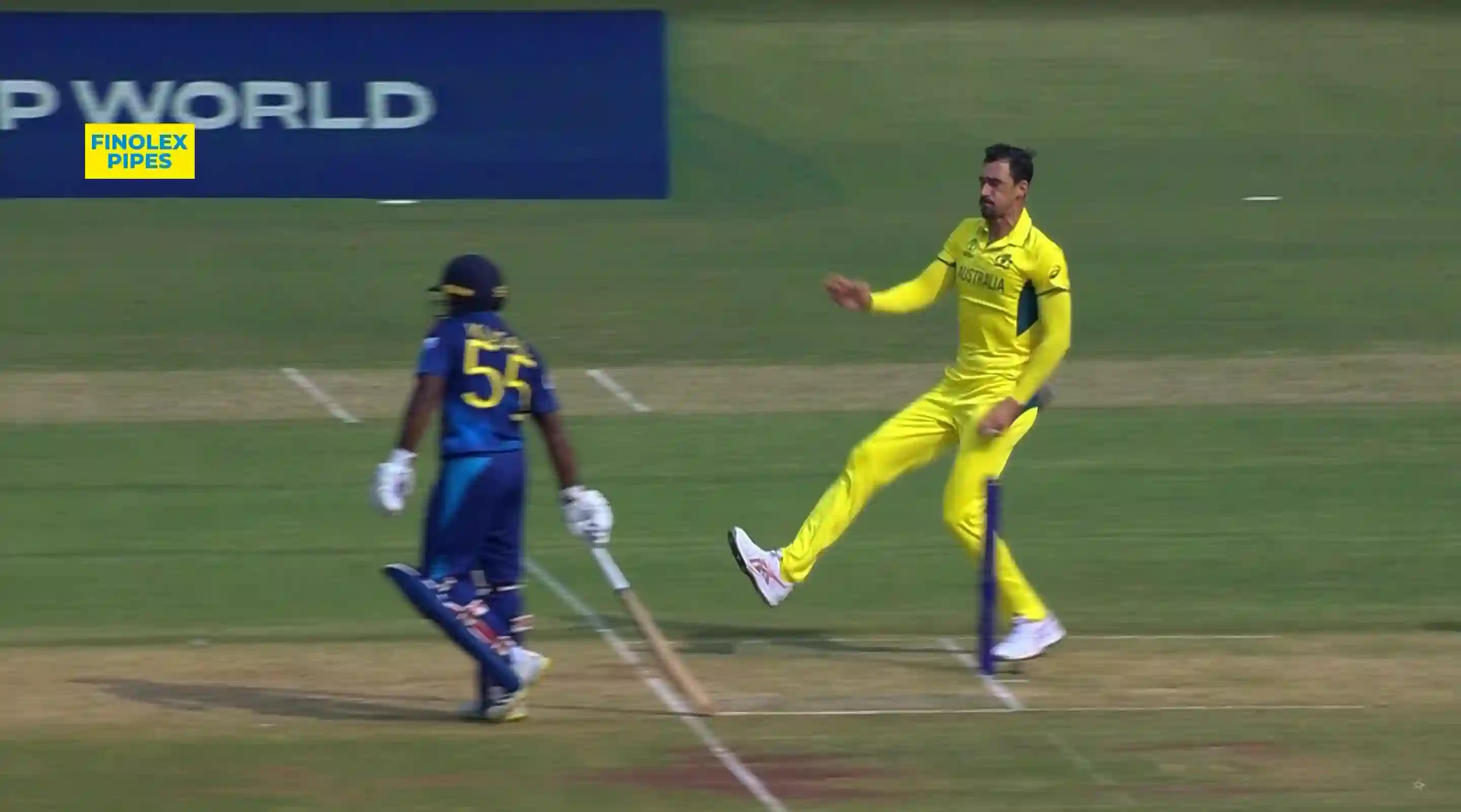 No Mankading: Netizens Praise Mitchell Starc Who Lends Mercy On Kusal Perera