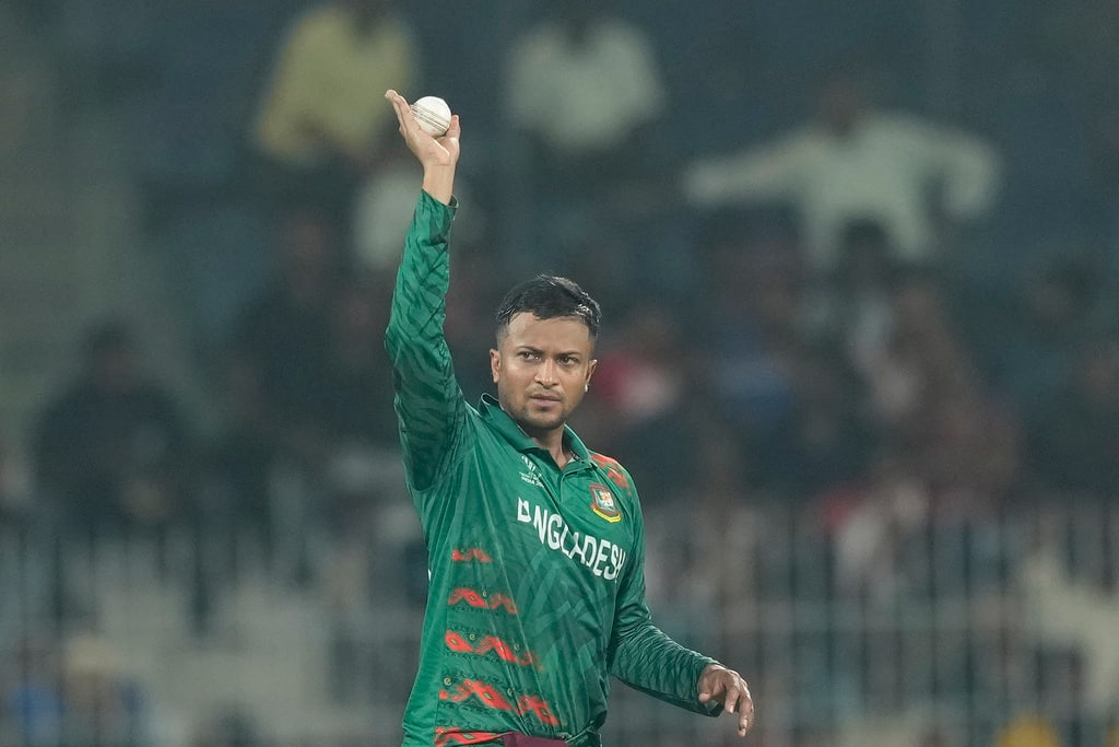 Shakib Al Hasan Returns To Bangladesh In The Middle Of World Cup 2023
