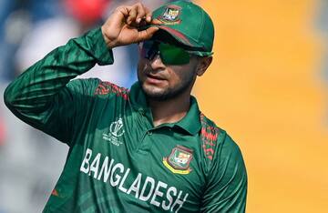 'Fake, Fake' - Shakib Slammed With Humiliating Chants In Bangladesh Amidst WC 2023