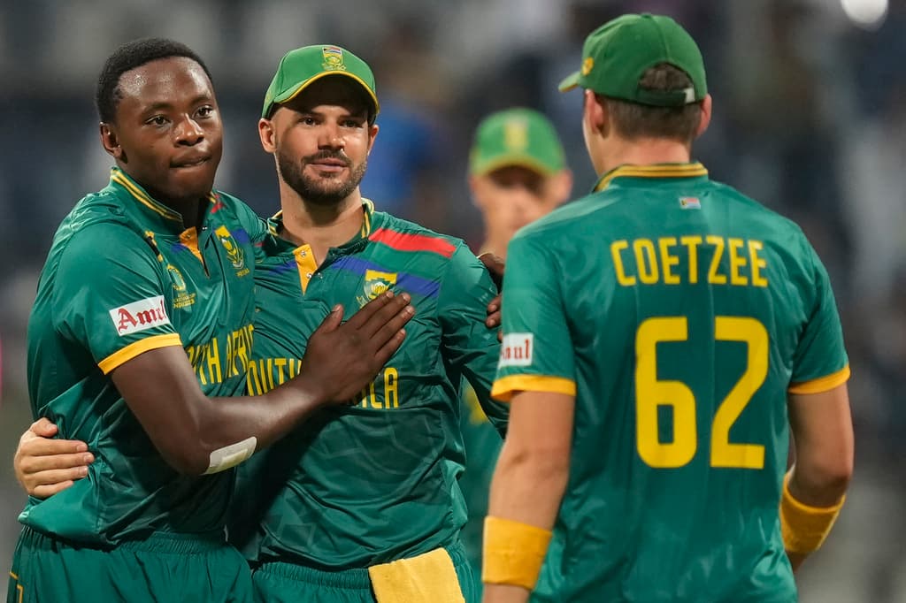 'Boult, I'm Coming For Your Bat' - Kagiso Rabada Warns Kiwi Seamer